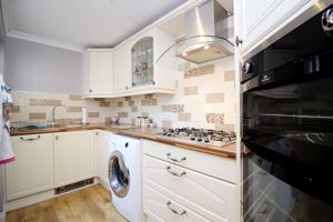 Kitchen- click for photo gallery